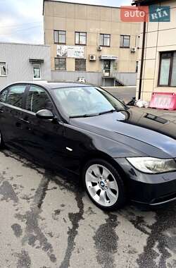 BMW 3 Series  2005