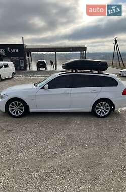 BMW 3 Series  2010