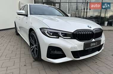 BMW 3 Series  2022