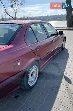 BMW 3 Series  1992
