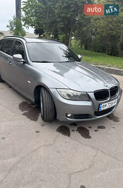 BMW 3 Series 2011