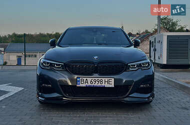 BMW 3 Series  2019