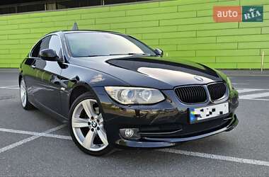 BMW 3 Series  2010