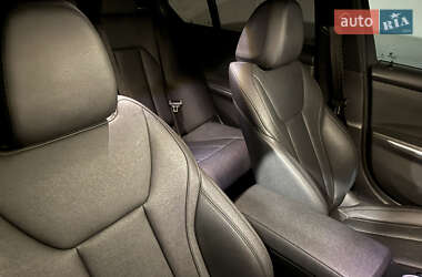 BMW 3 Series  2021