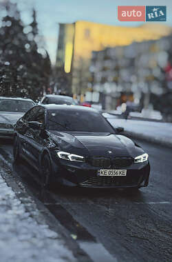 BMW 3 Series  2024