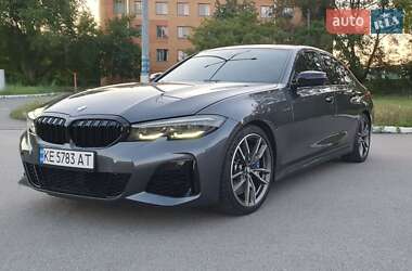 BMW 3 Series  2021