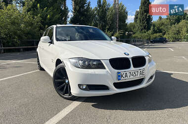 BMW 3 Series  2011