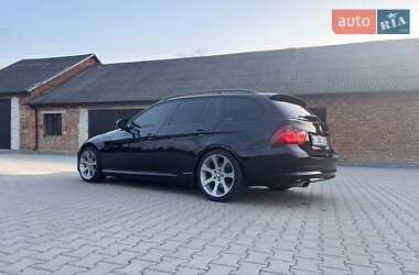 BMW 3 Series  2009