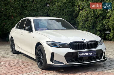 BMW 3 Series  2022