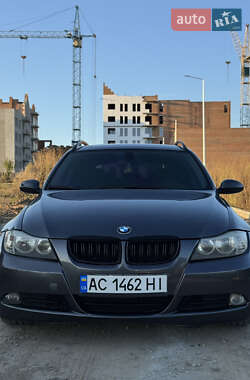 BMW 3 Series  2005