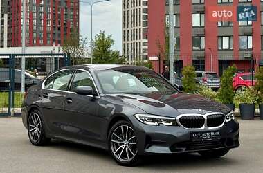 BMW 3 Series  2019
