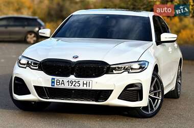 BMW 3 Series  2019
