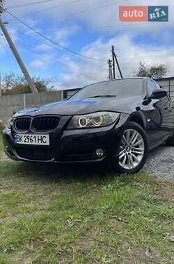 BMW 3 Series  2011