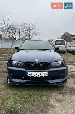 BMW 3 Series  2004