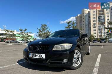 BMW 3 Series 2010