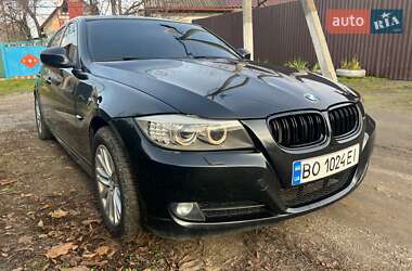 BMW 3 Series 2011