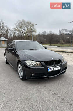 BMW 3 Series  2005