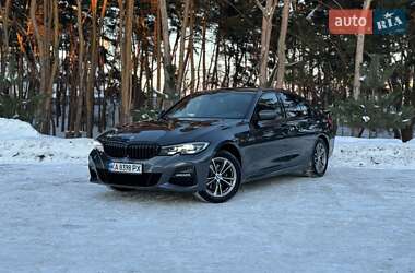 BMW 3 Series  2021