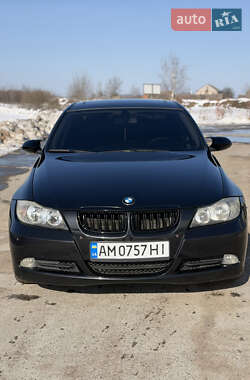 BMW 3 Series  2005
