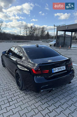 BMW 3 Series  2011
