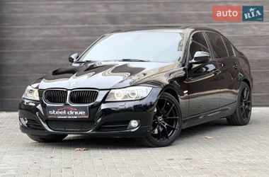 BMW 3 Series 2011