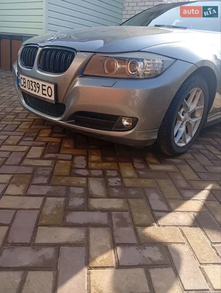 BMW 3 Series 2011