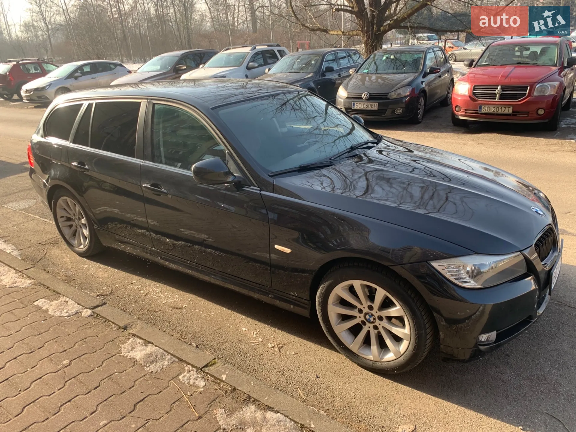 BMW 3 Series 2010 VIN WBAUX31010A670032 фото оголошення 2 з 24