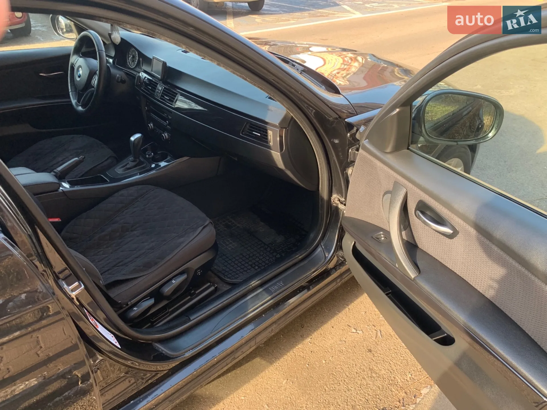 BMW 3 Series 2010 VIN WBAUX31010A670032 фото оголошення 13 з 24