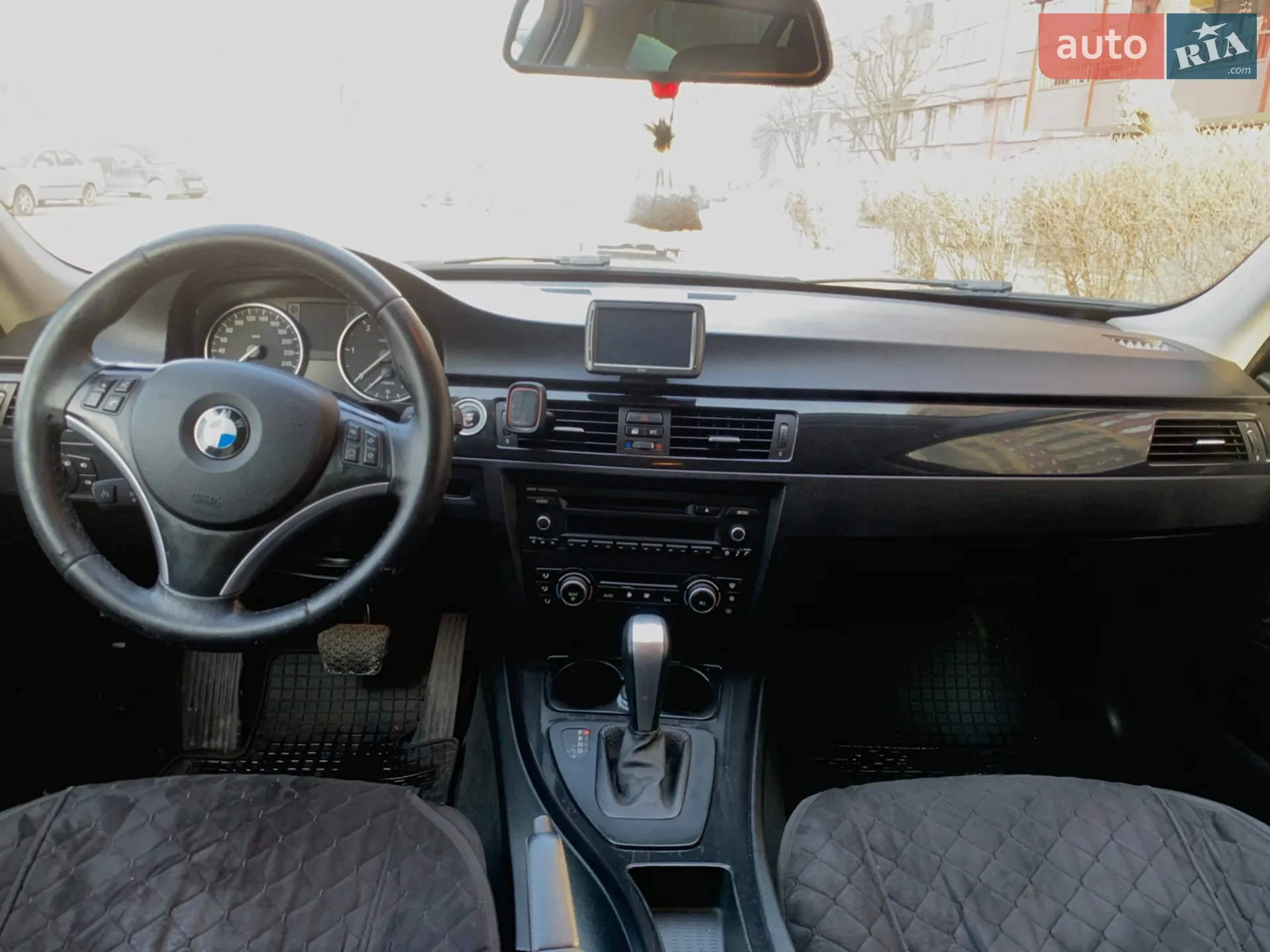 BMW 3 Series 2010 VIN WBAUX31010A670032 фото оголошення 15 з 24