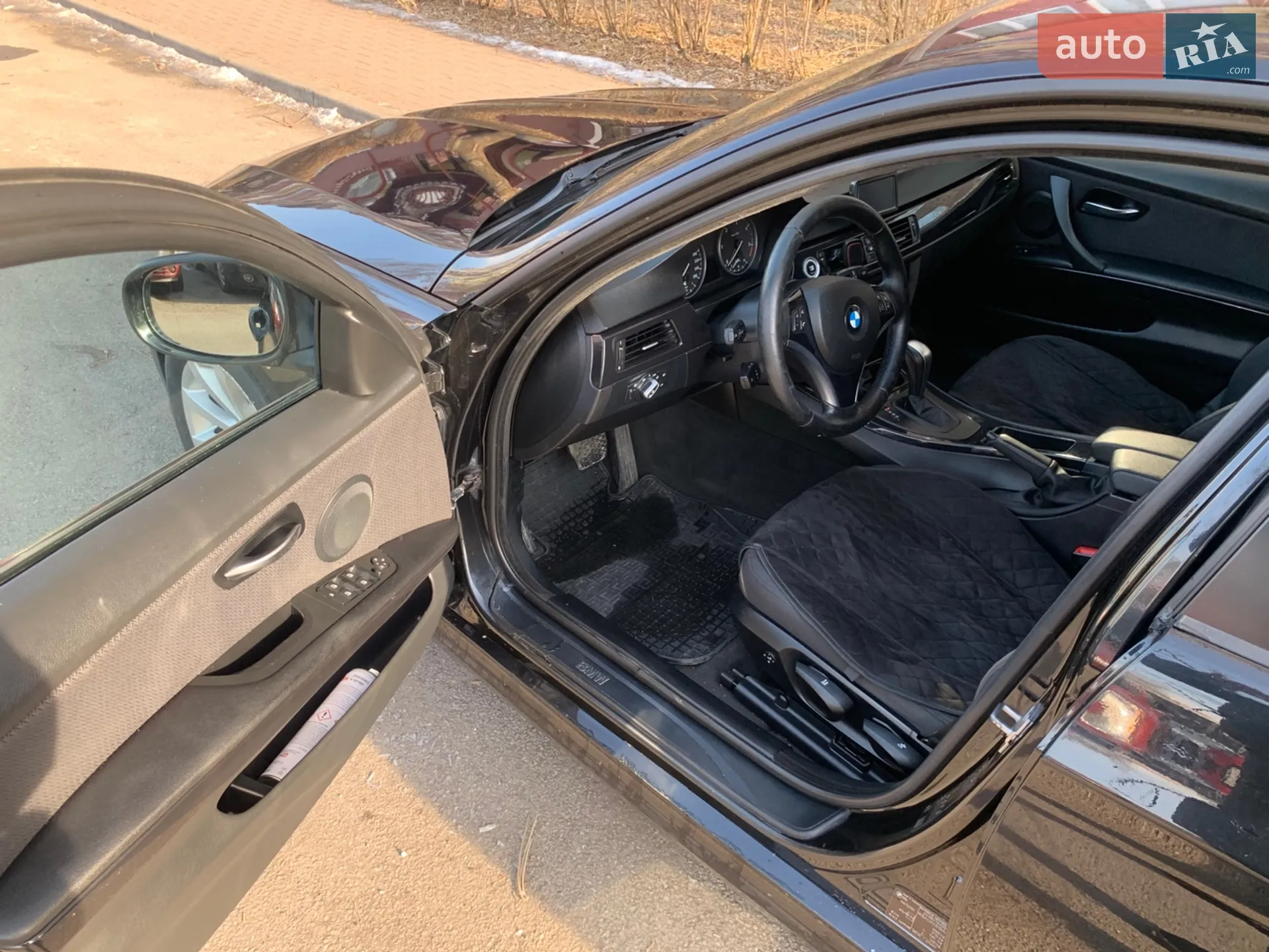 BMW 3 Series 2010 VIN WBAUX31010A670032 фото оголошення 16 з 24