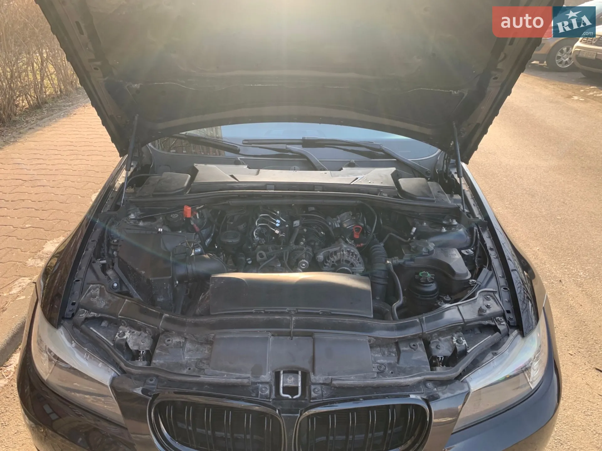 BMW 3 Series 2010 VIN WBAUX31010A670032 фото оголошення 18 з 24