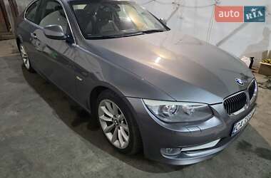 BMW 3 Series  2010