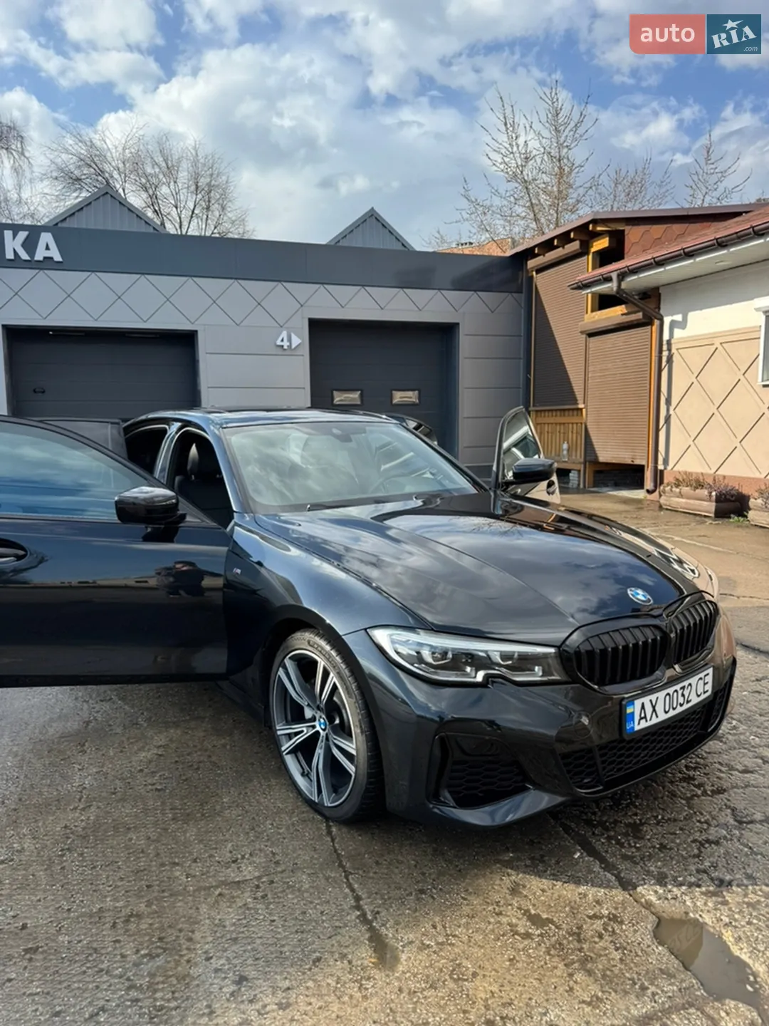 BMW 3 Series 2021 VIN 3MW5R1J00M8B95834 фото оголошення 14 з 18