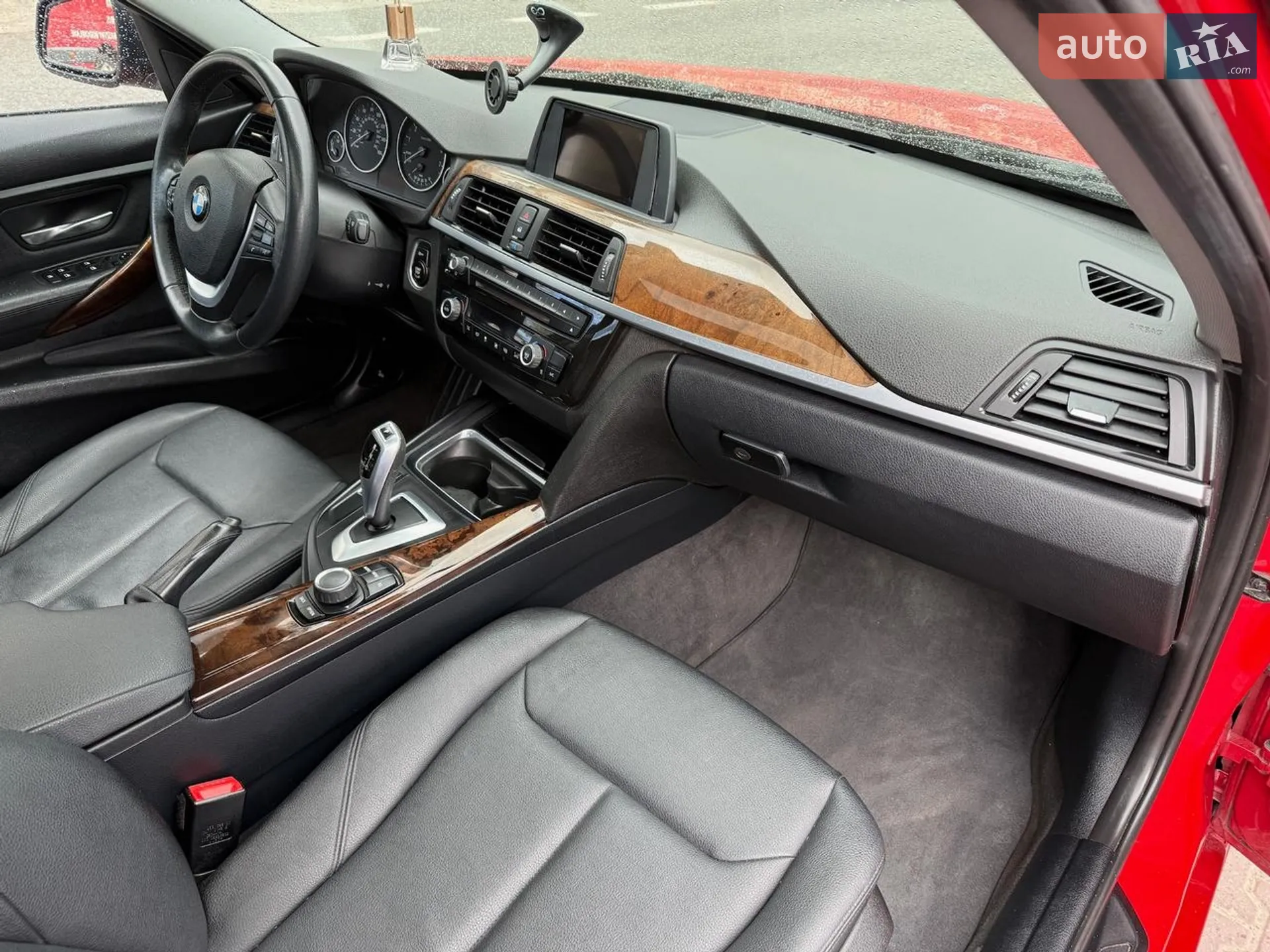 BMW 3 Series 2014 VIN WBA3A5C54FP605134 фото оголошення 5 з 21