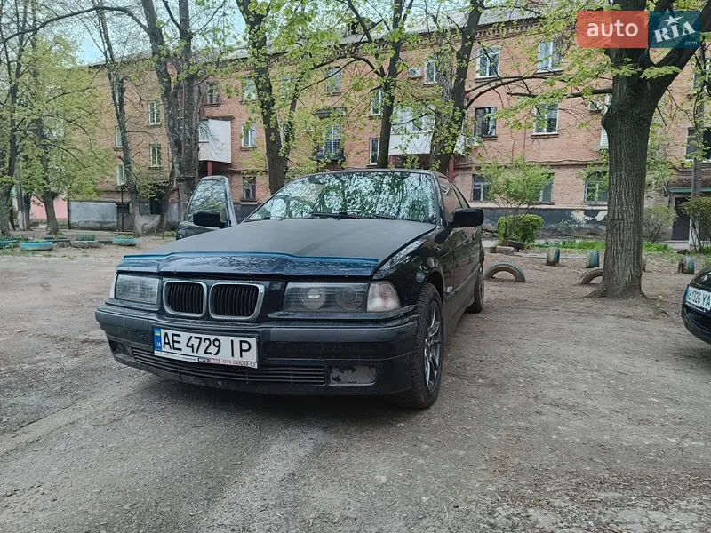 BMW 3 Series 1998