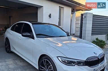 BMW 3 Series  2019