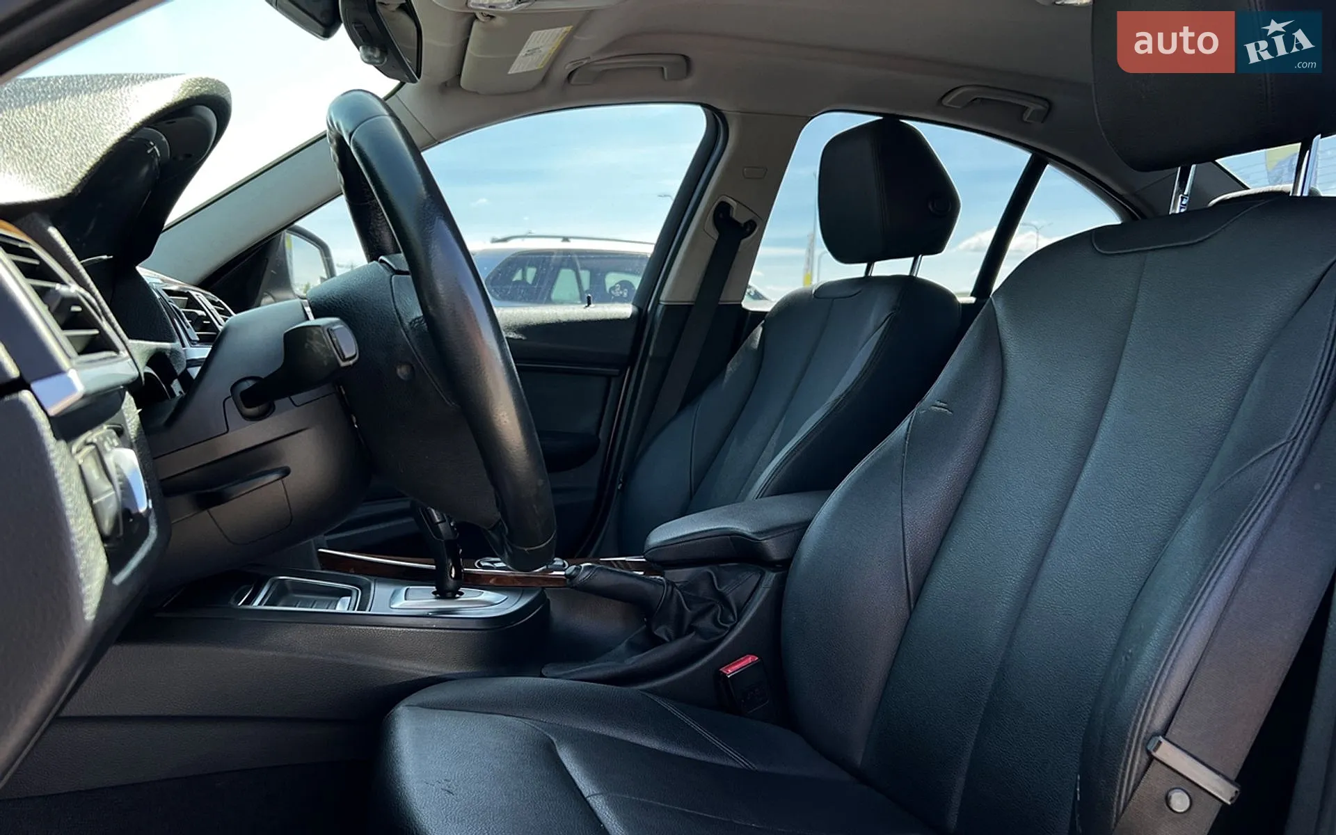 BMW 3 Series 2013 VIN WBA3D3C5XEK155092 фото оголошення 9 з 22