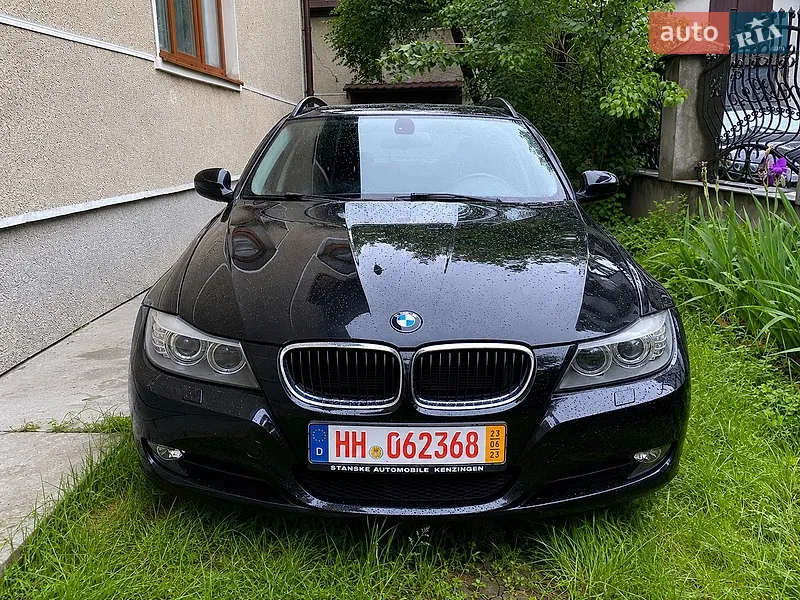 BMW 3 Series 2011