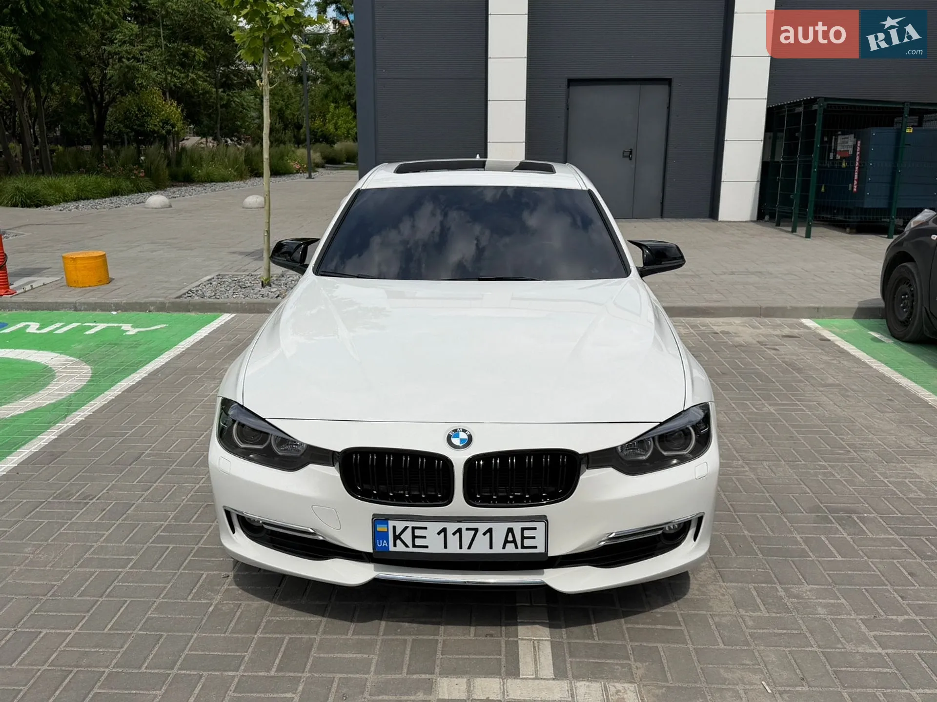 BMW 3 Series 2012 VIN WBA3B3C50DJ698638 фото оголошення 4 з 50