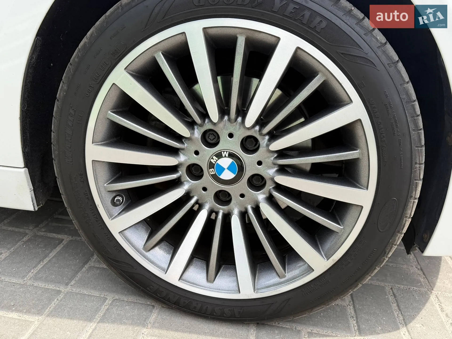 BMW 3 Series 2012 VIN WBA3B3C50DJ698638 фото оголошення 8 з 50