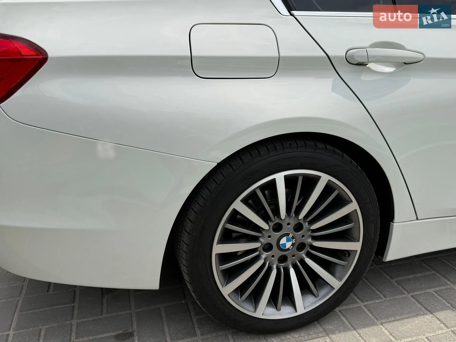 BMW 3 Series 2012 VIN WBA3B3C50DJ698638 фото оголошення 12 з 50