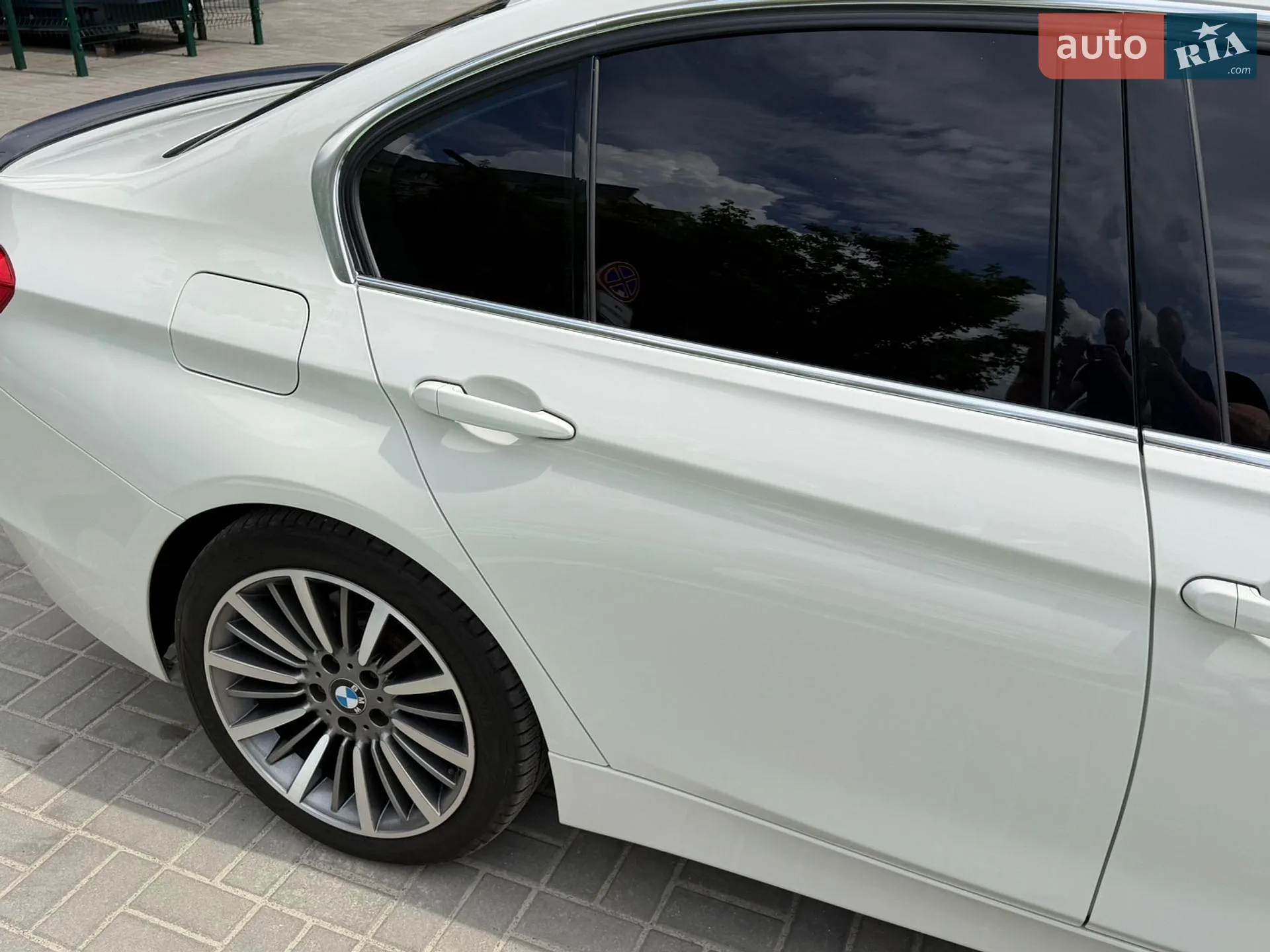 BMW 3 Series 2012 VIN WBA3B3C50DJ698638 фото оголошення 11 з 50