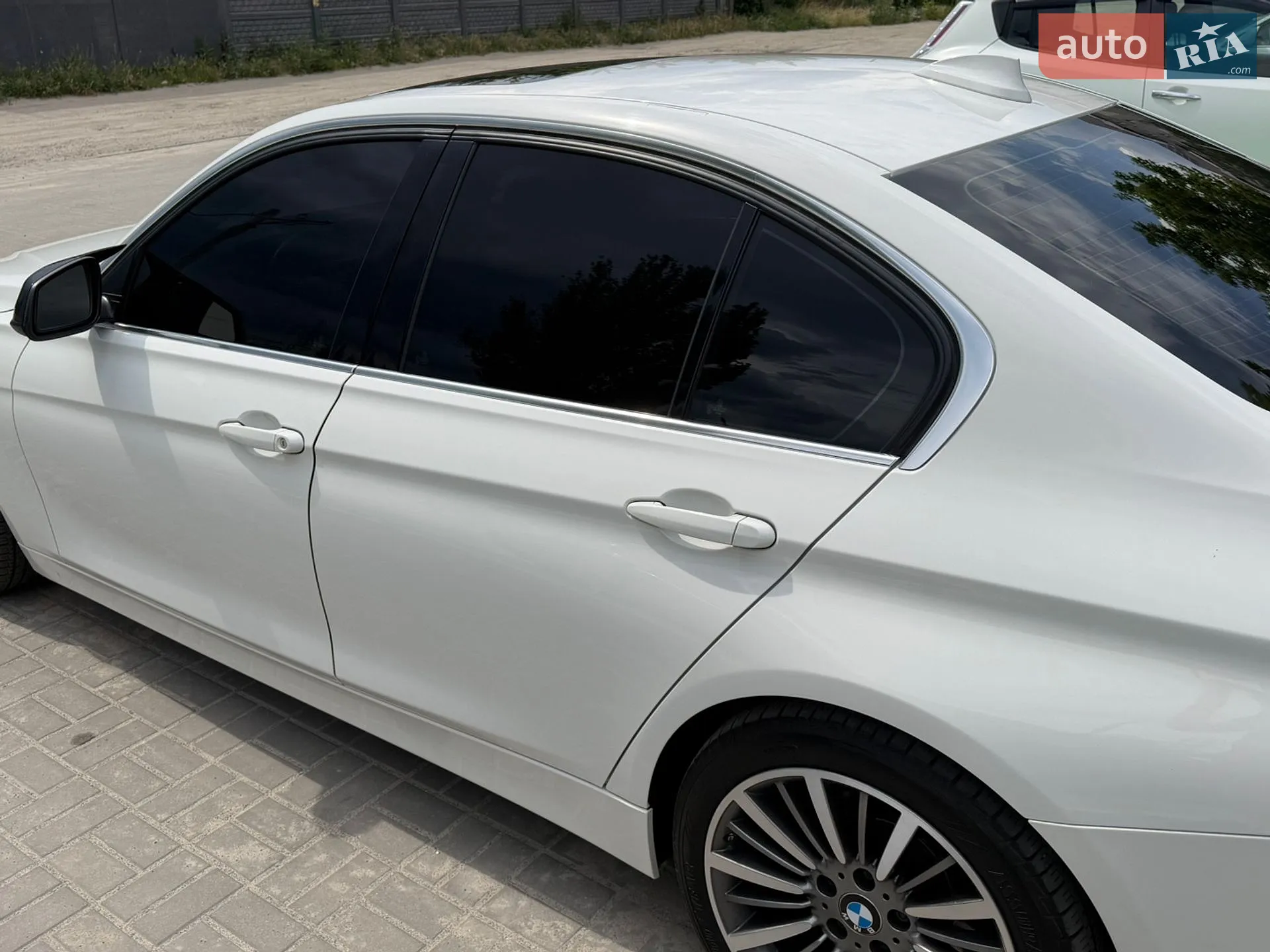 BMW 3 Series 2012 VIN WBA3B3C50DJ698638 фото оголошення 18 з 50