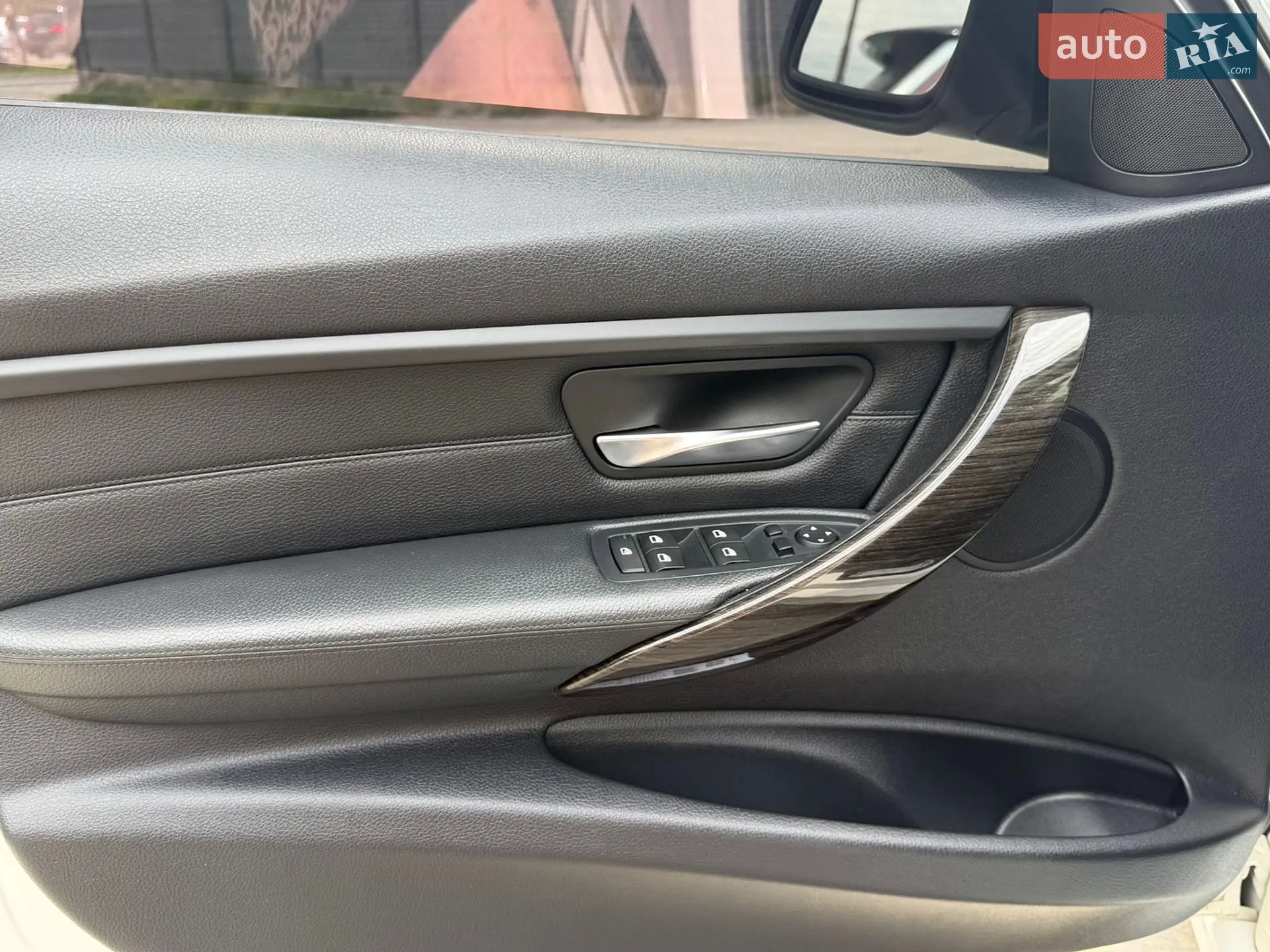 BMW 3 Series 2012 VIN WBA3B3C50DJ698638 фото оголошення 23 з 50