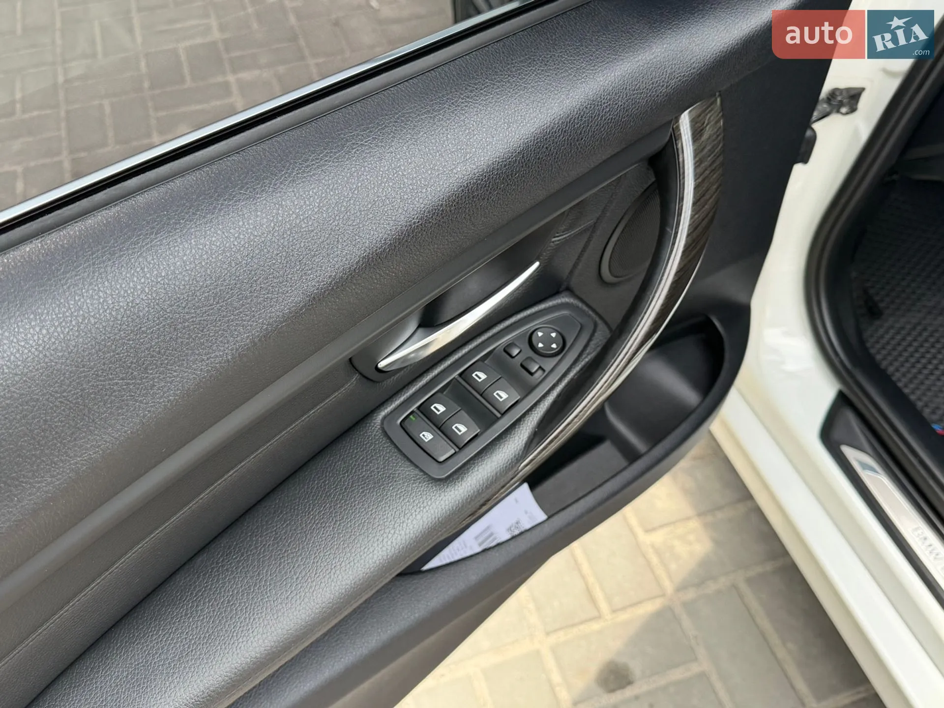 BMW 3 Series 2012 VIN WBA3B3C50DJ698638 фото оголошення 24 з 50