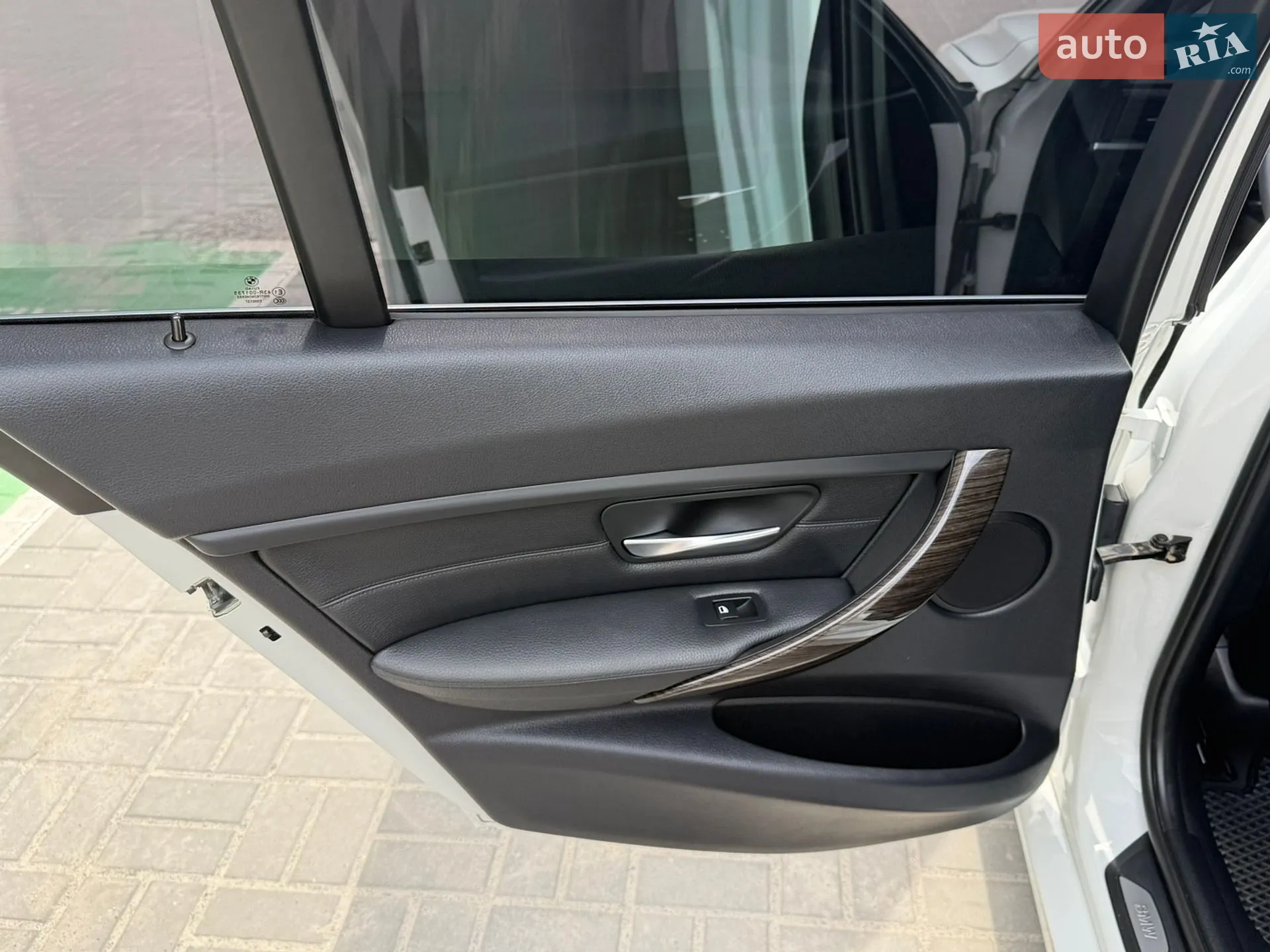 BMW 3 Series 2012 VIN WBA3B3C50DJ698638 фото оголошення 25 з 50