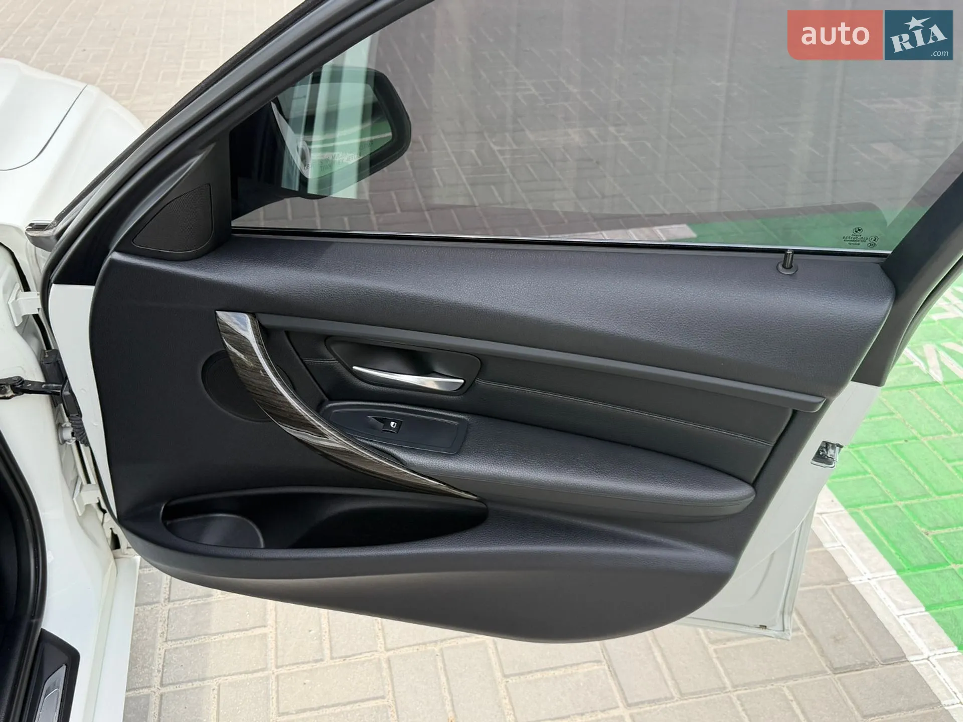 BMW 3 Series 2012 VIN WBA3B3C50DJ698638 фото оголошення 28 з 50