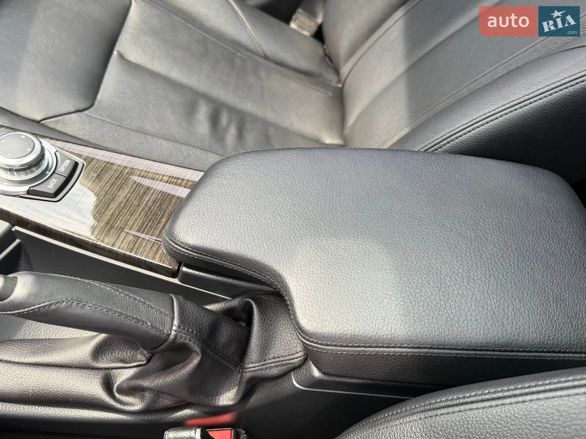 BMW 3 Series 2012 VIN WBA3B3C50DJ698638 фото оголошення 37 з 50