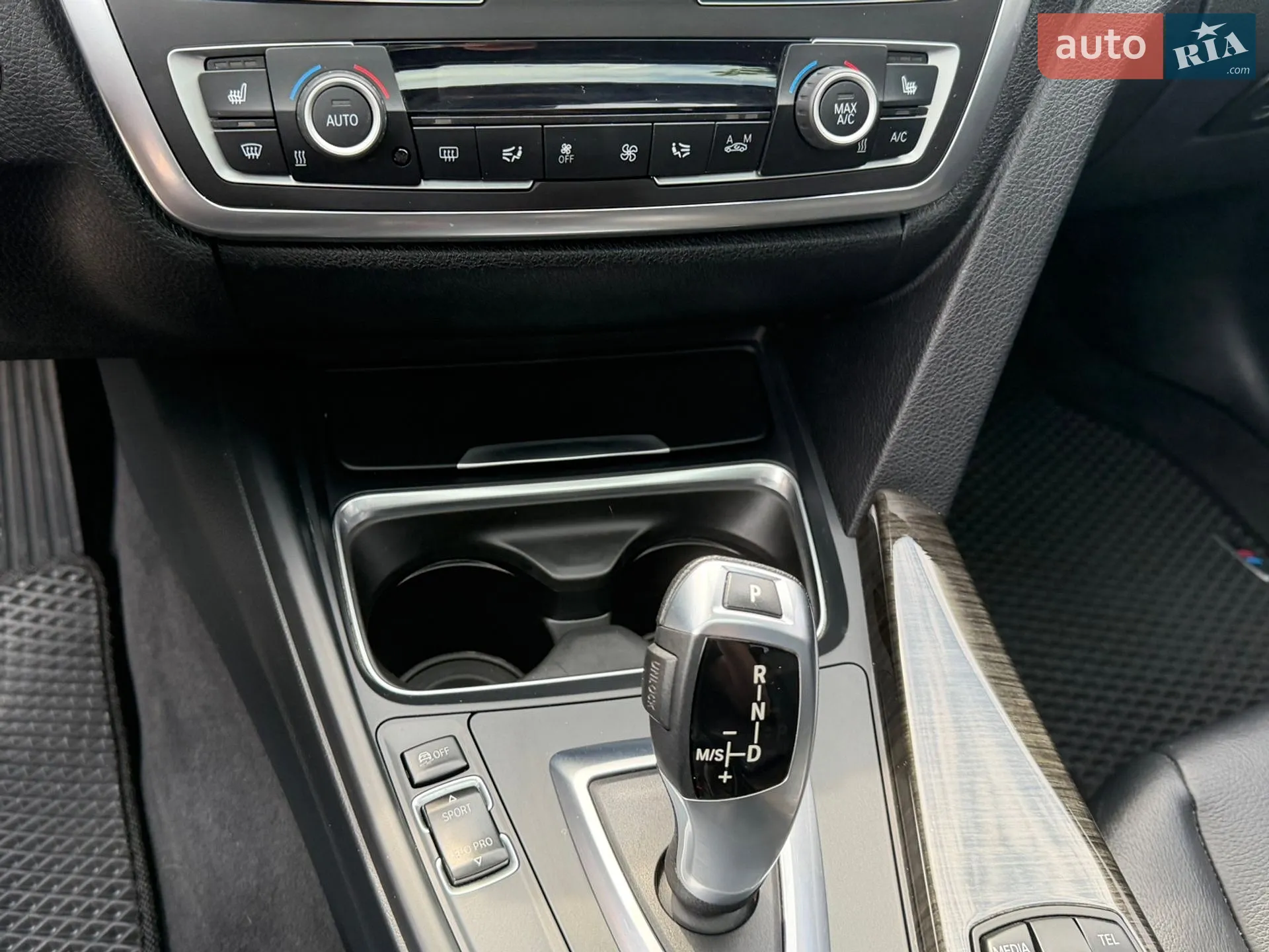 BMW 3 Series 2012 VIN WBA3B3C50DJ698638 фото оголошення 38 з 50