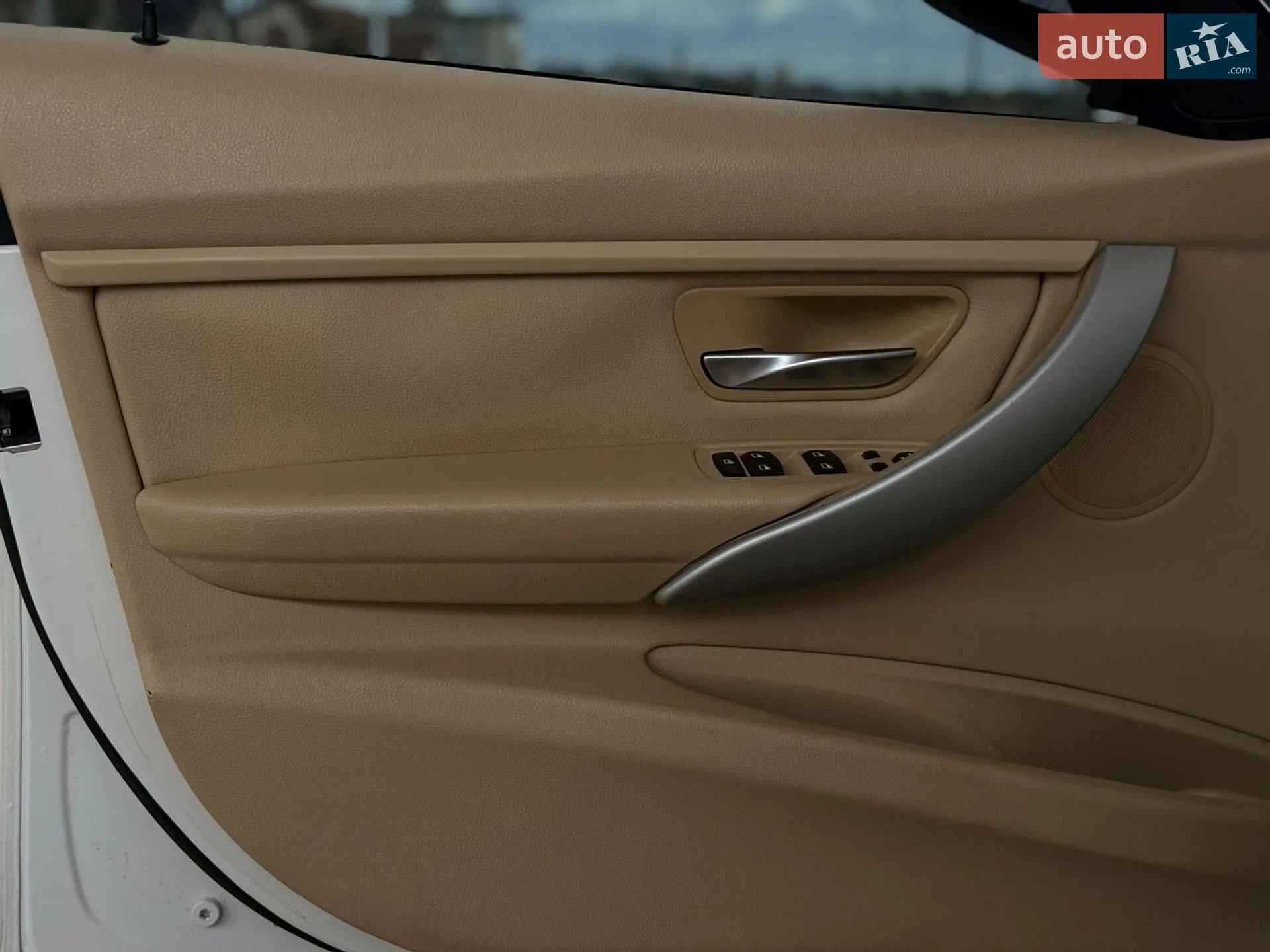 BMW 3 Series 2012 VIN WBA3A5G55DNP21171 фото оголошення 26 з 37